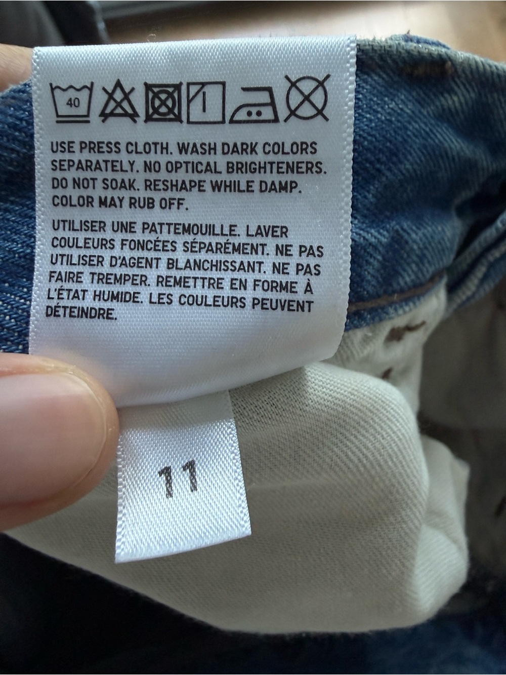 UNIQLO x JWA - Straight Leg Jeans in size 24 x 31 - Picture 5 of 7